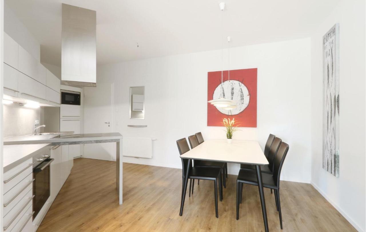 Lovely Apartment In Luebeck Travemuende With Sauna Екстериор снимка