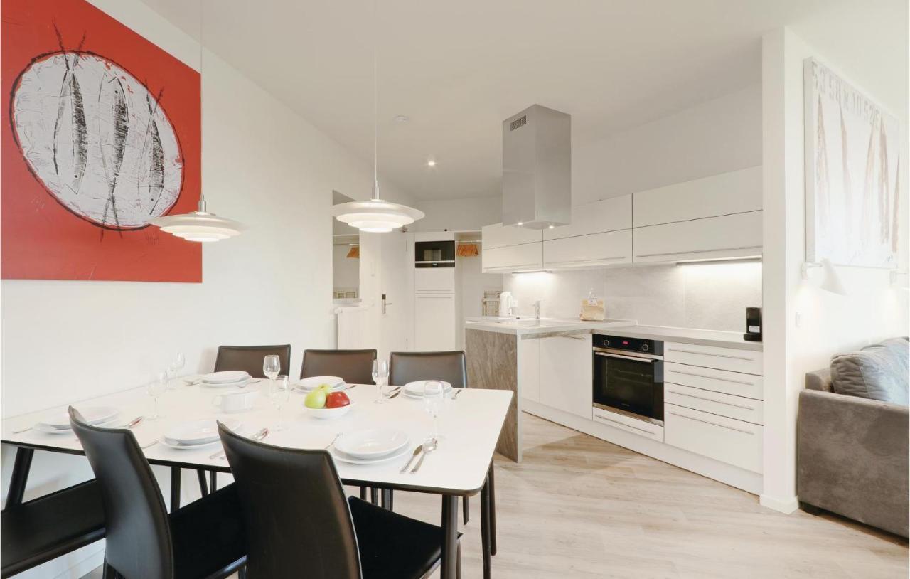 Lovely Apartment In Luebeck Travemuende With Sauna Екстериор снимка